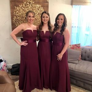 David’s Bridal Georgette V - Wire